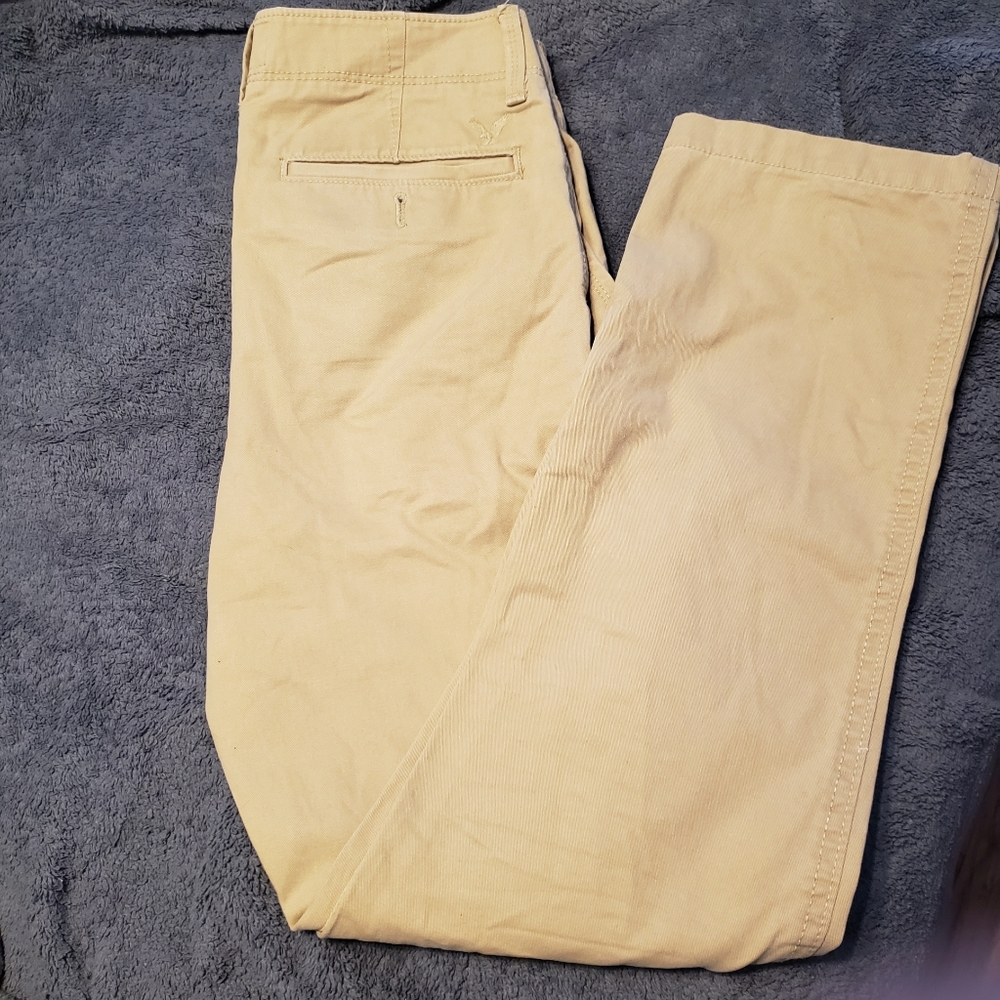 *Last Chance* Men's American eagle khakis